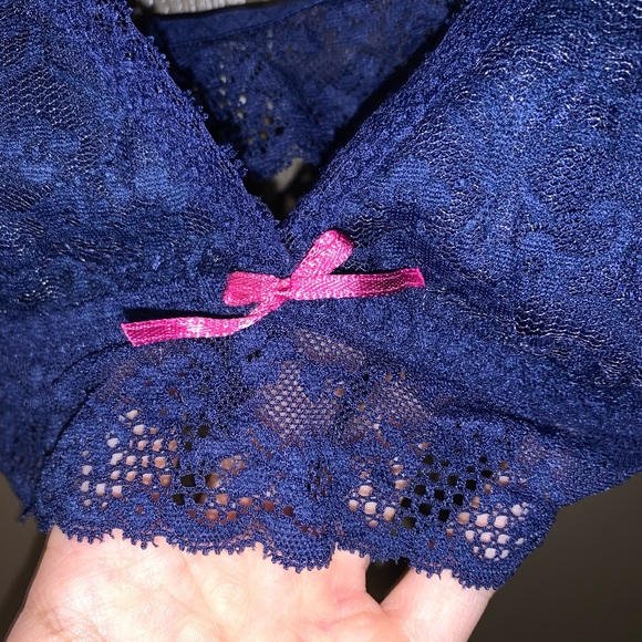 🍬BRAS 2/$20🍬Lace bralette - Picture 3 of 4